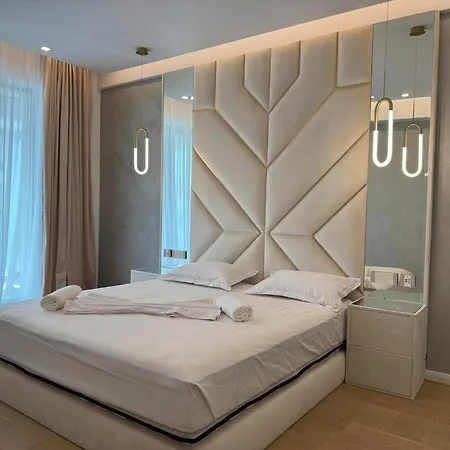 Wake Nord Mamaia